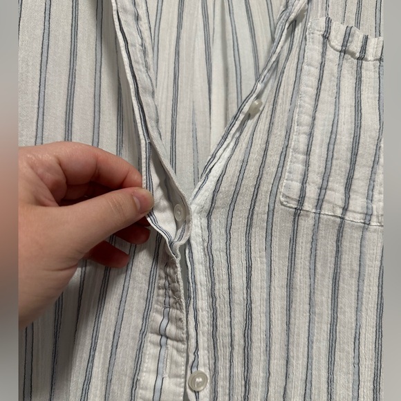 Treasure & Bond Button Down Stripped Shirt (Women's Size 2X) - Picture 5 of 6